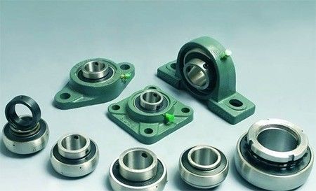 クロム鋼 GCr15 大型ハウジング 2-1/2 インチの枕ブロック 軸承 UCP213-40 精度評価 P0P6P5P4P2