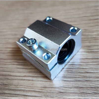 SCS25LUU 25mm 線形ローヤリング コンピュータ・ルーター 長型線形運動ボールローヤリング